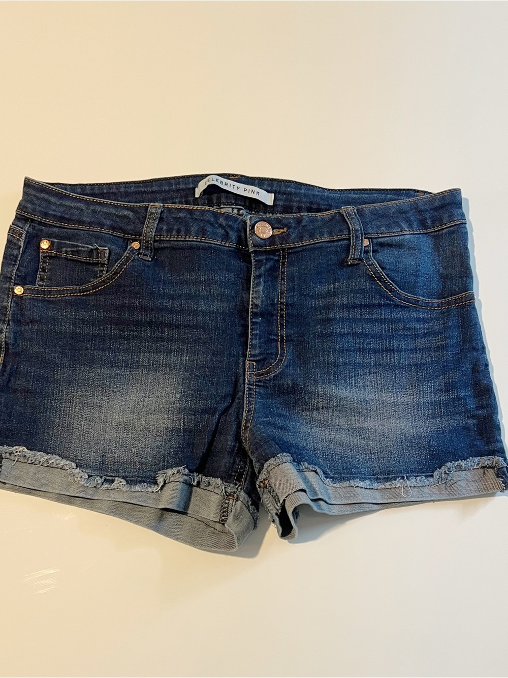 NWOT! Celebrity Pink Blue Washed Denim Rolled-Hem Shorts